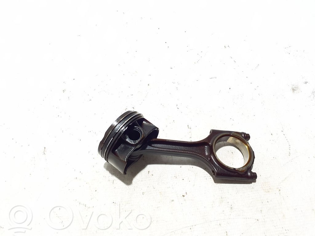 Volvo XC60 Pistón con biela 