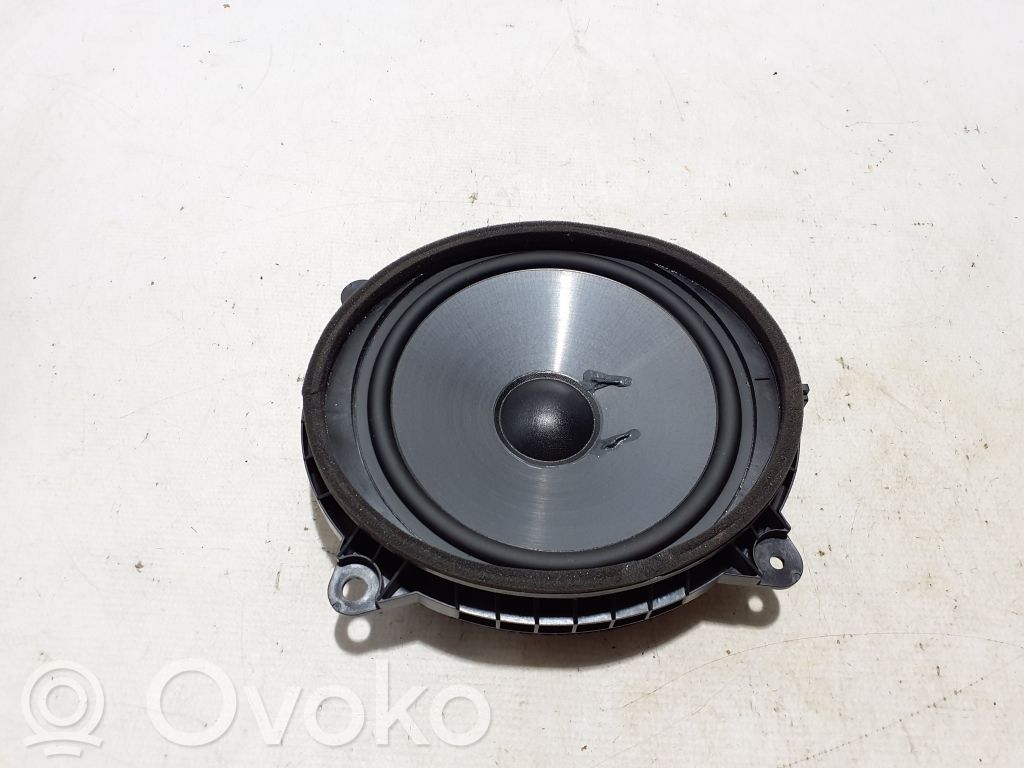 Lexus NX Altavoz de la puerta delantera 