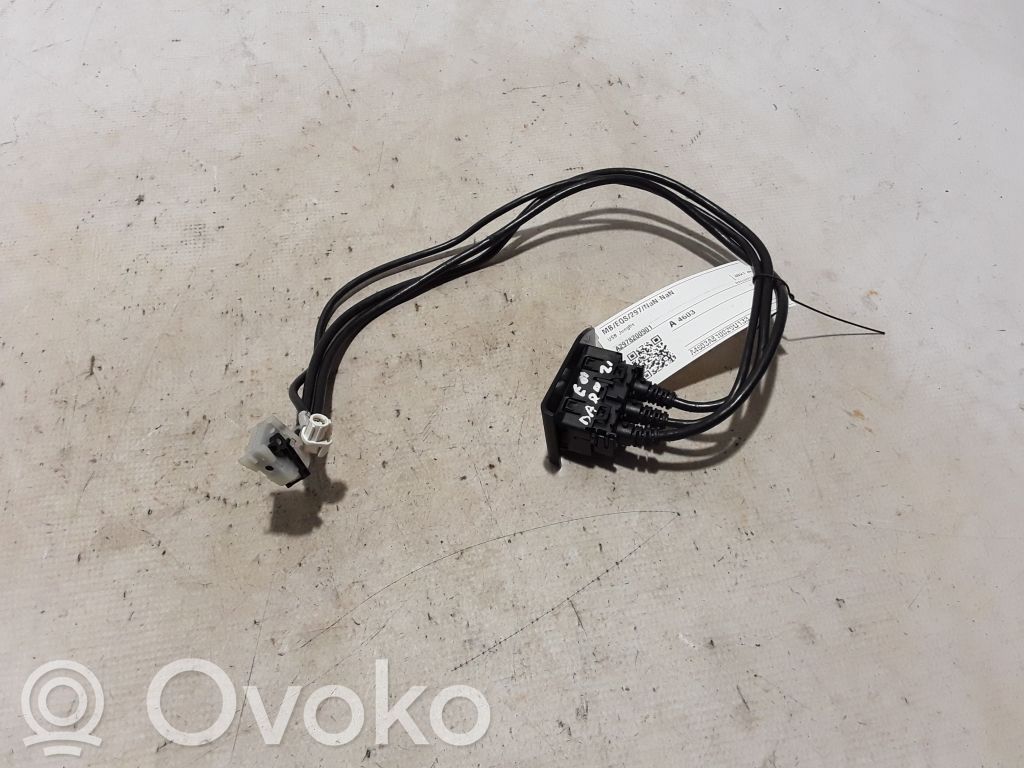 Mercedes-Benz EQS V297 Enchufe conector USB 