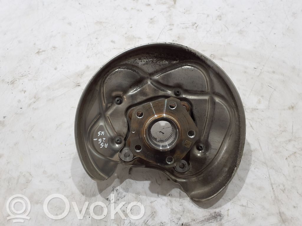 Cubo de rueda trasera   8B3505431G