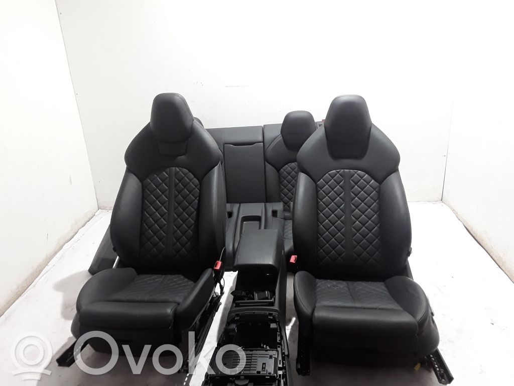 Juego interior