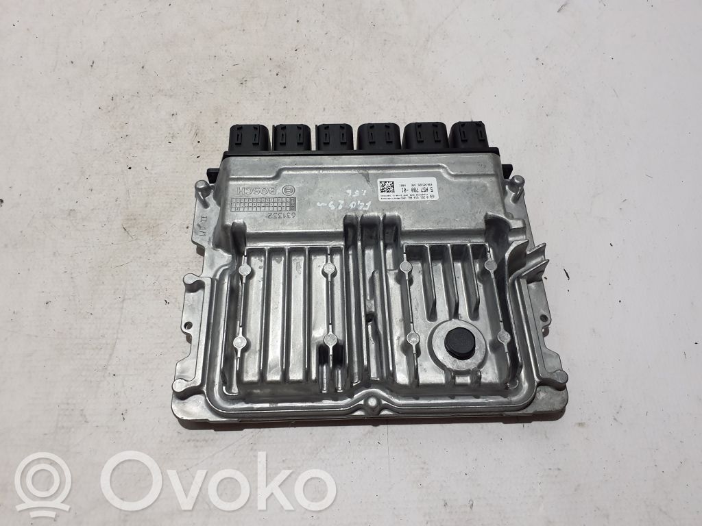 BMW 1 F40 Engine control unit/module 