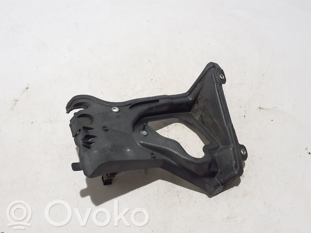 Volvo S60 Inne części komory silnika 