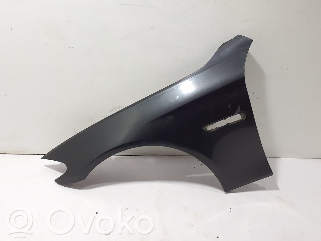 BMW 5 F10 F11 Błotnik przedni 