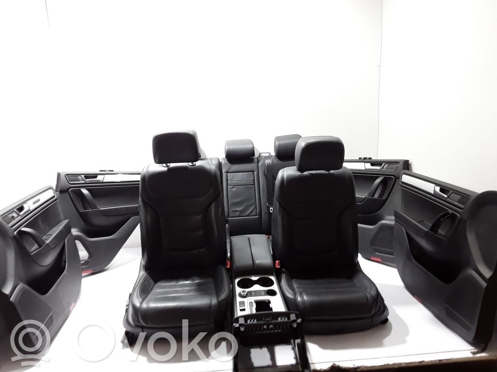 Volkswagen Touareg II Kit intérieur 