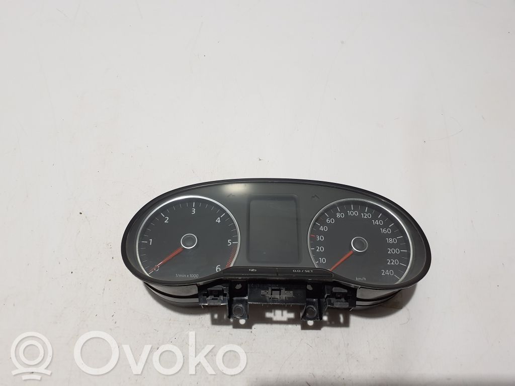 Volkswagen Amarok Tachimetro (quadro strumenti) 