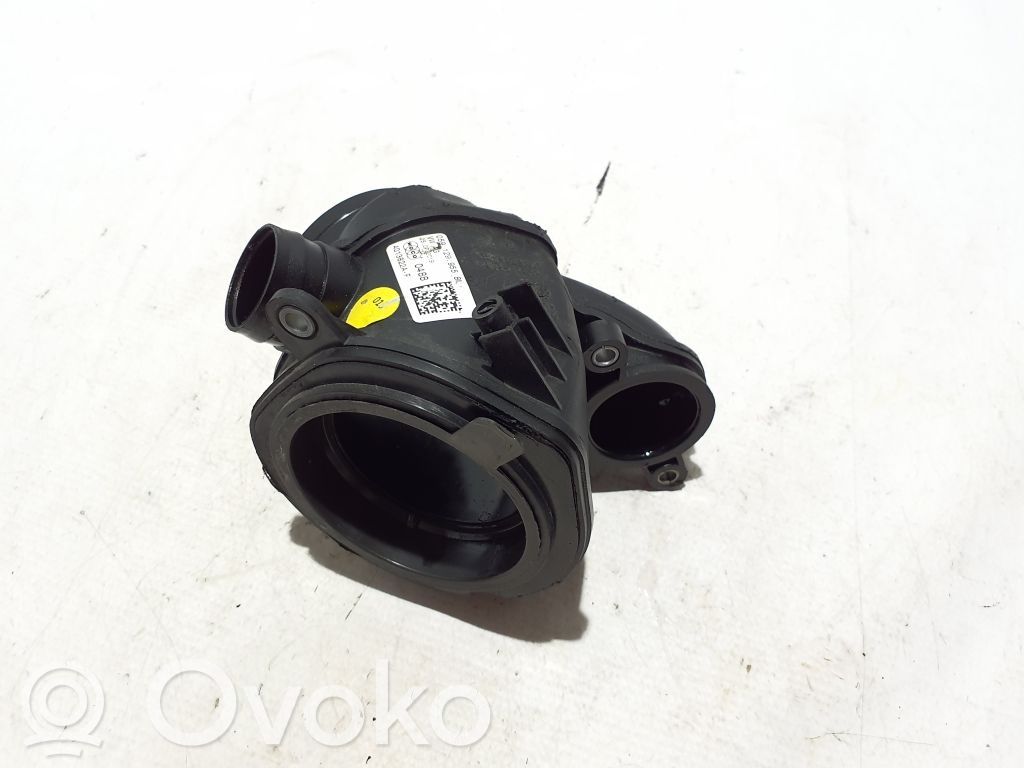 Audi A4 S4 B9 Ilmanoton kanavan osa 