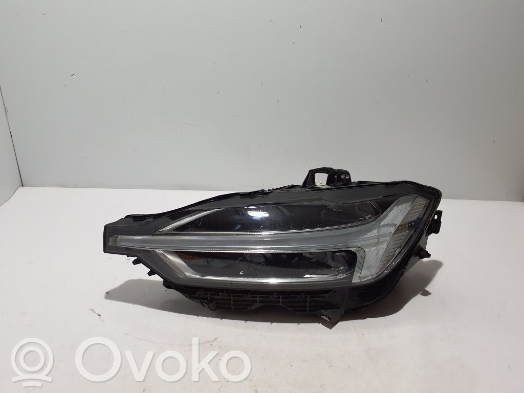 Volvo XC60 Phare frontale 