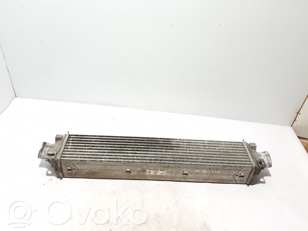 Interkūlerio radiatorius   8W0145805AB