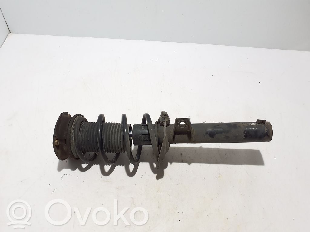 Volkswagen PASSAT B8 Amortyzator przedni 