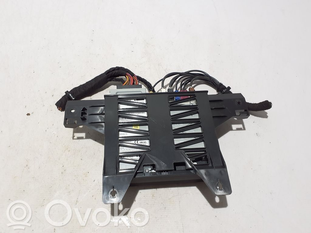 Audi Q8 Radio/CD/DVD/GPS head unit 