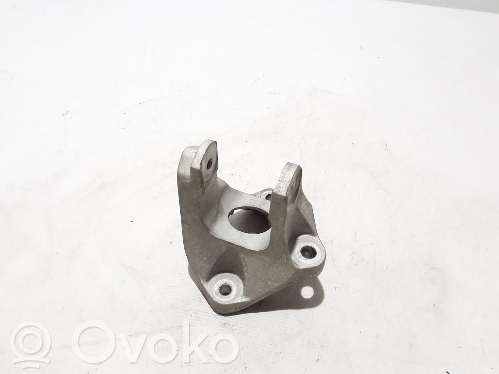 Engine mounting bracket   113325MP0A