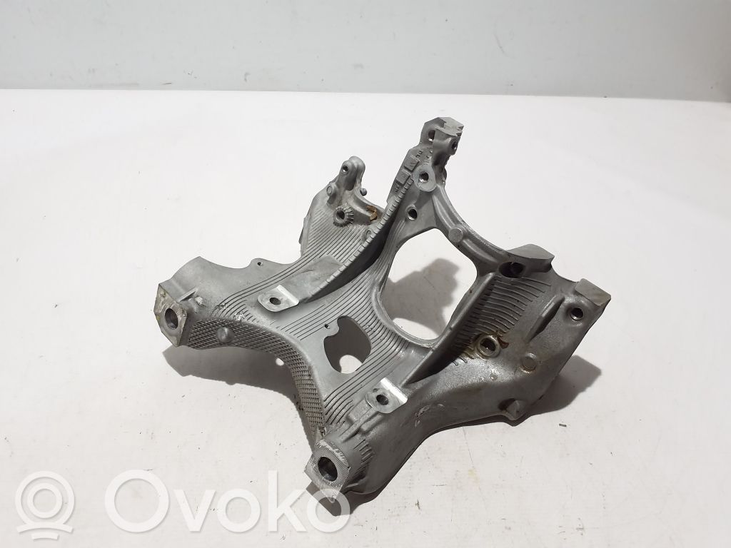 Audi A5 Engine mounting bracket 