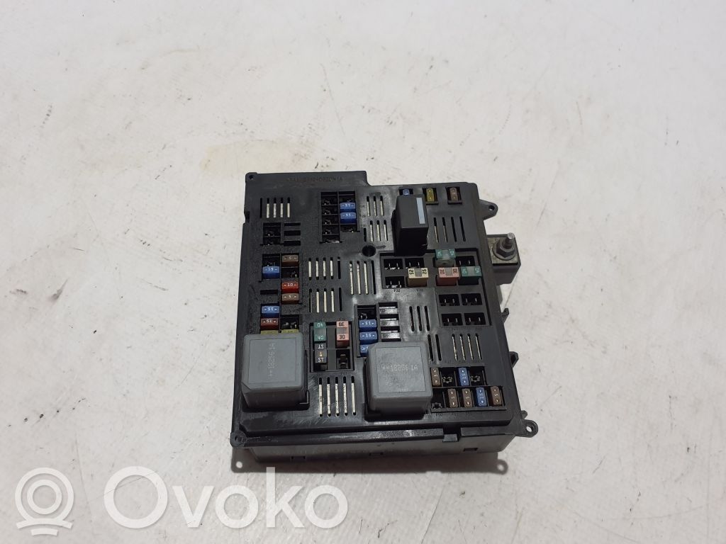 Volvo S90, V90 Fuse module 