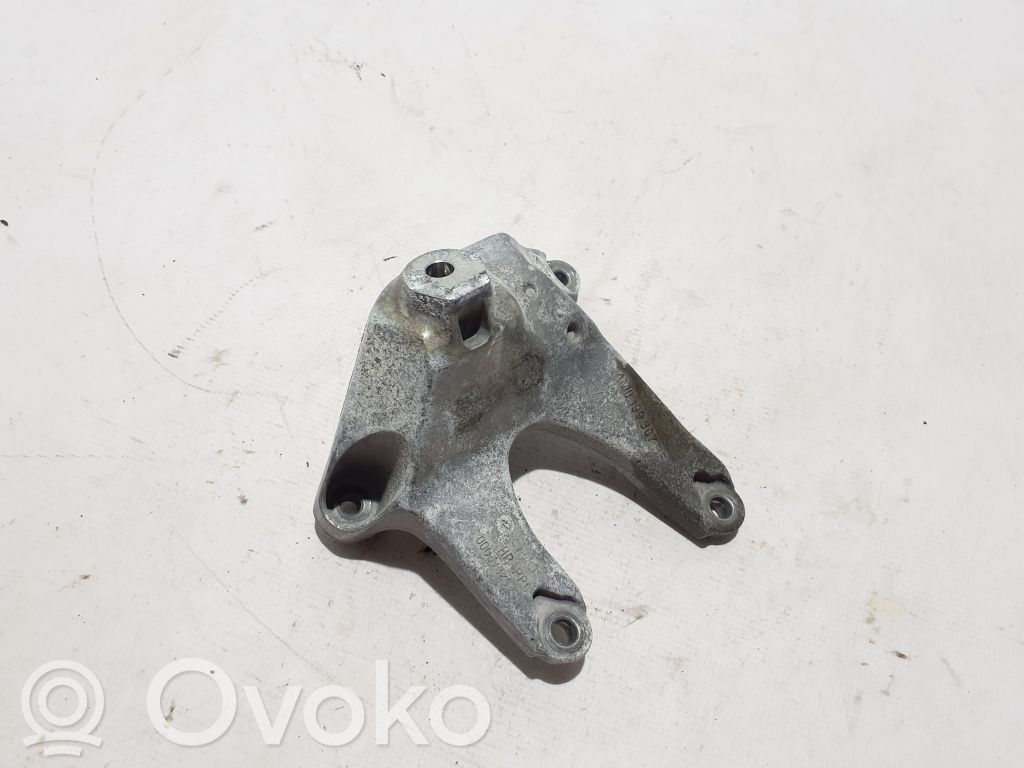 Audi Q8 Engine mounting bracket 
