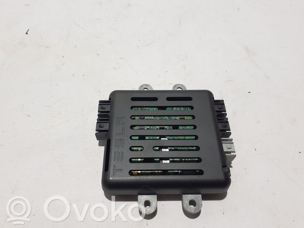 Tesla Model X Other control units/modules 