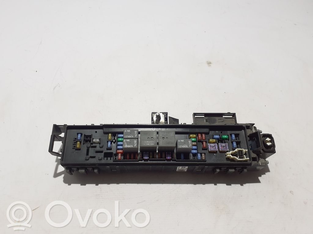 Tesla Model X Fuse module 