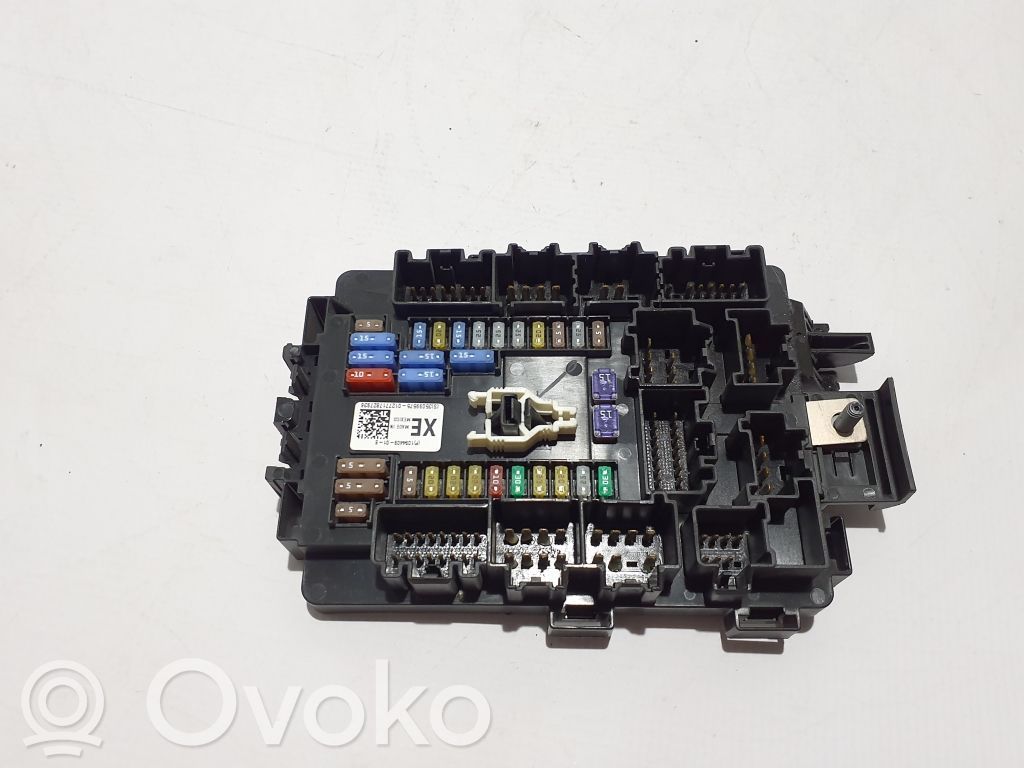 Tesla Model X Fuse module 