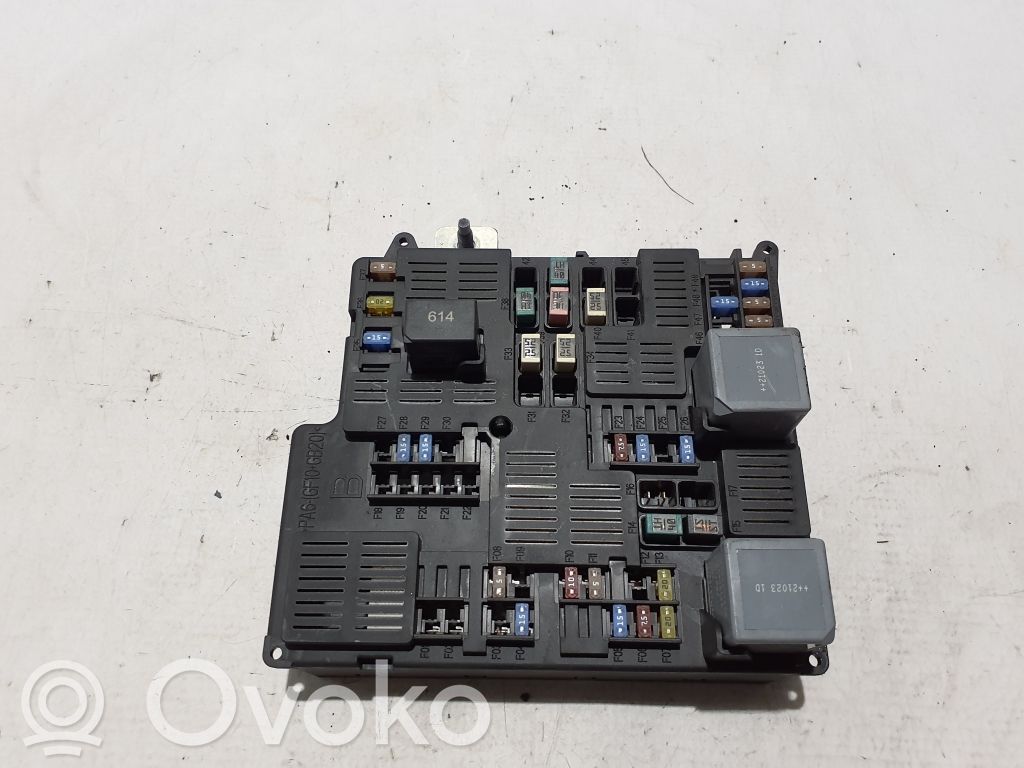 Volvo XC90 Fuse module 