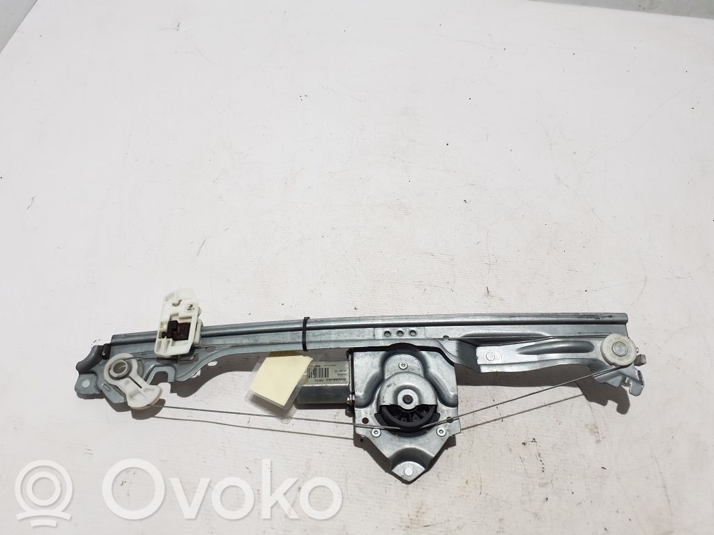 Renault Modus Mecanismo para subir la puerta trasera sin motor 