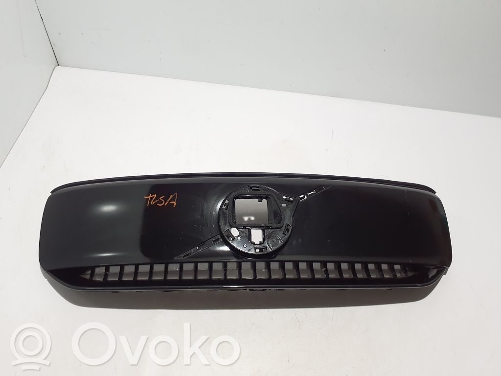 Volvo C40 Front grill 