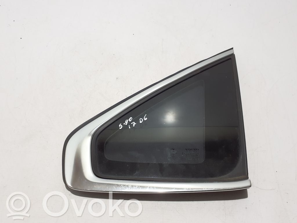 Volvo S90, V90 Vidrio lateral trasero 