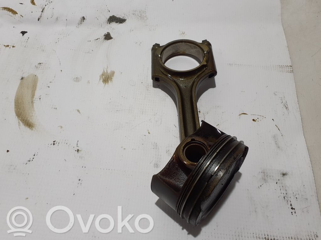 Volvo XC60 Piston cu bielă 