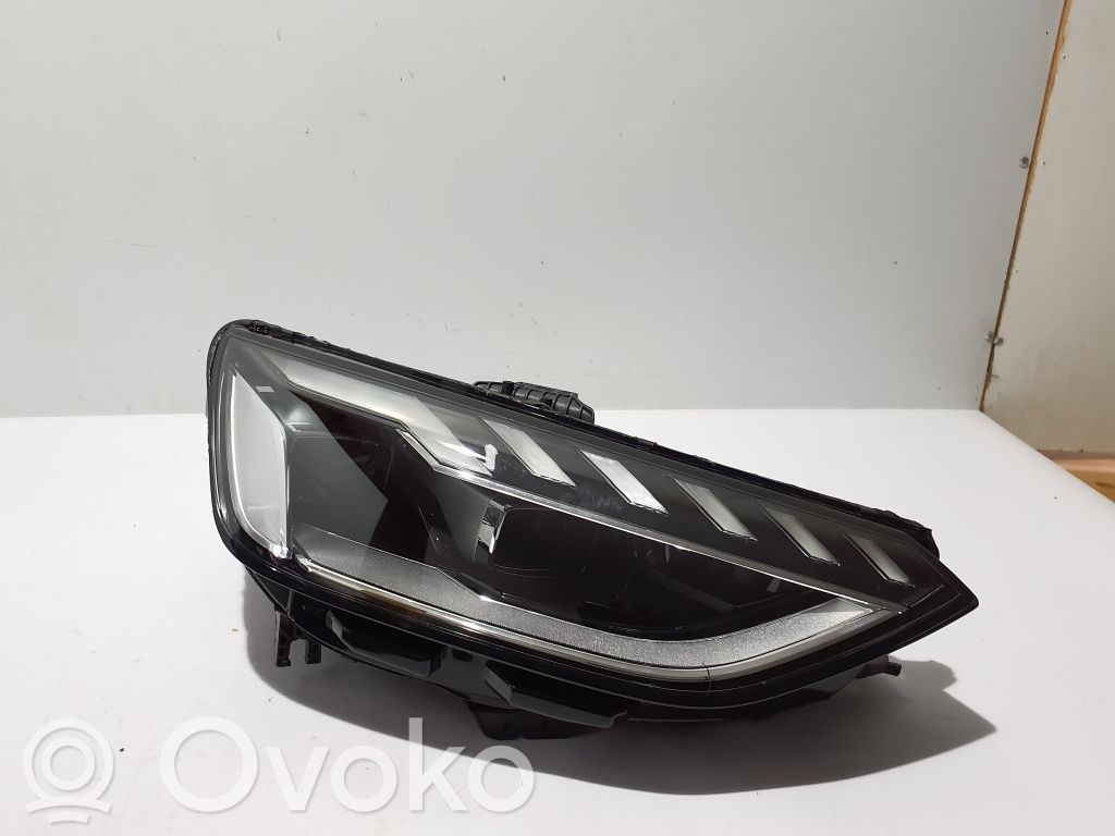 Audi A4 S4 B9 Phare frontale 