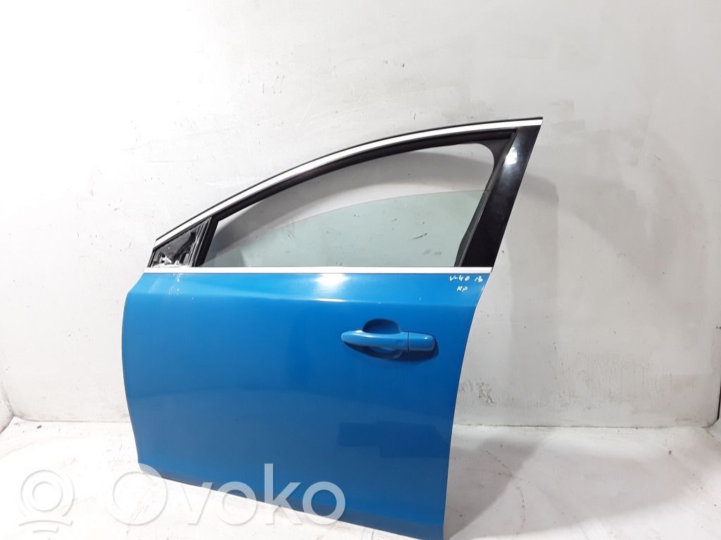 Volvo V40 Front door 