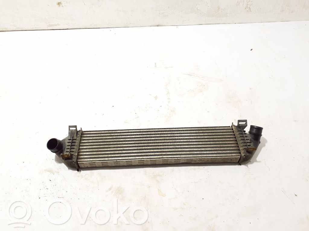 Volvo V40 Interkūlerio radiatorius 