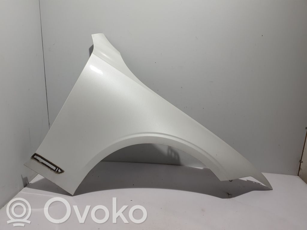 Volvo S90, V90 Aripă 
