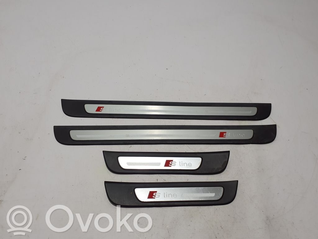 Audi A7 S7 4G Copertura del rivestimento del sottoporta anteriore 