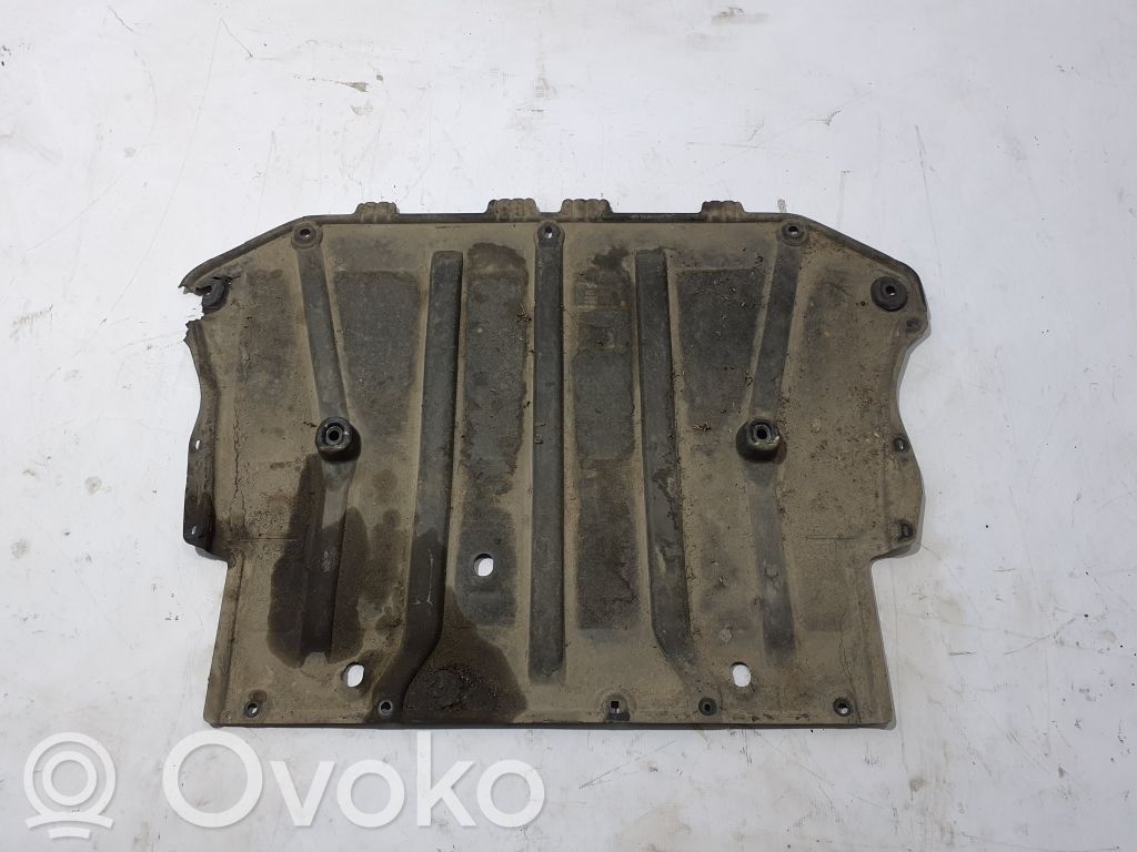 Volvo XC40 Placa protectora/protector antisalpicaduras motor 