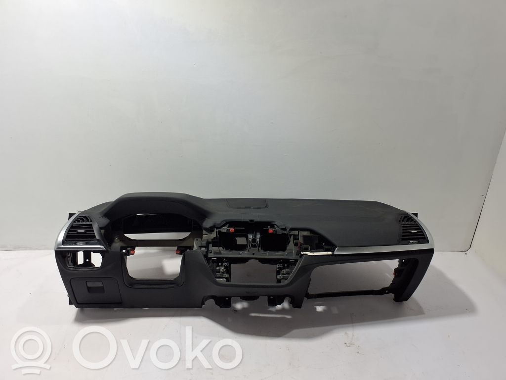 BMW X4M F98 Bord 