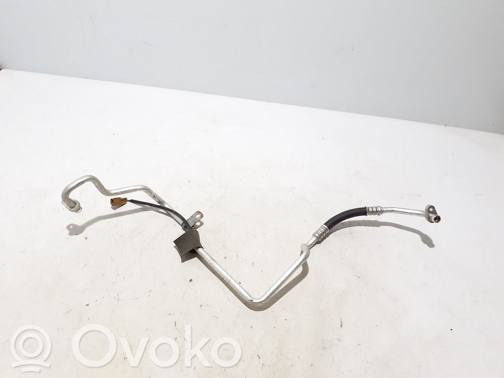 Ilmastointilaitteen putki (A/C)   924425MZ4A