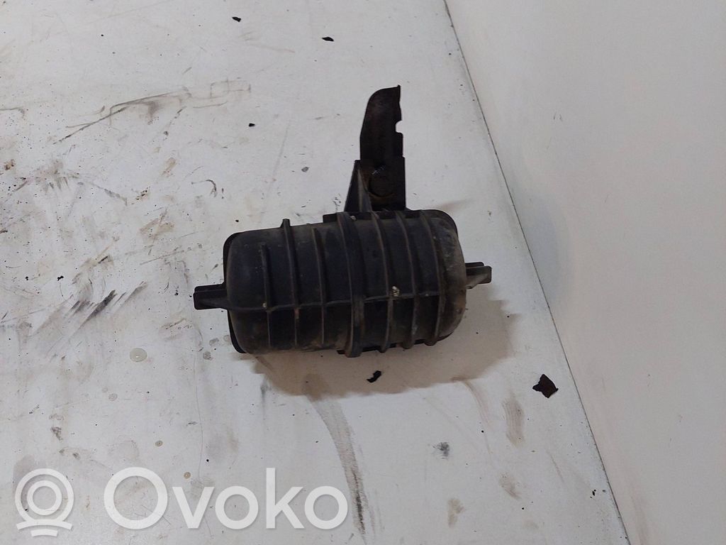 BMW 5 E39 Vakuumo oro talpa 
