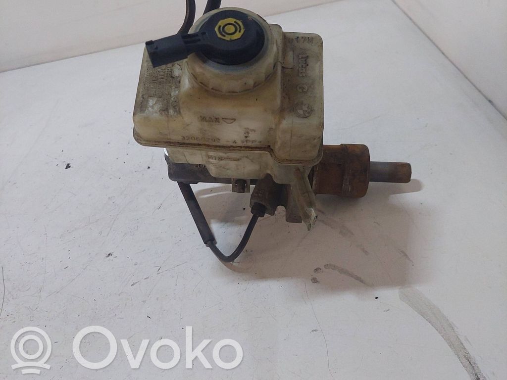BMW 5 E39 Pagrindinis stabdžių cilindriukas 