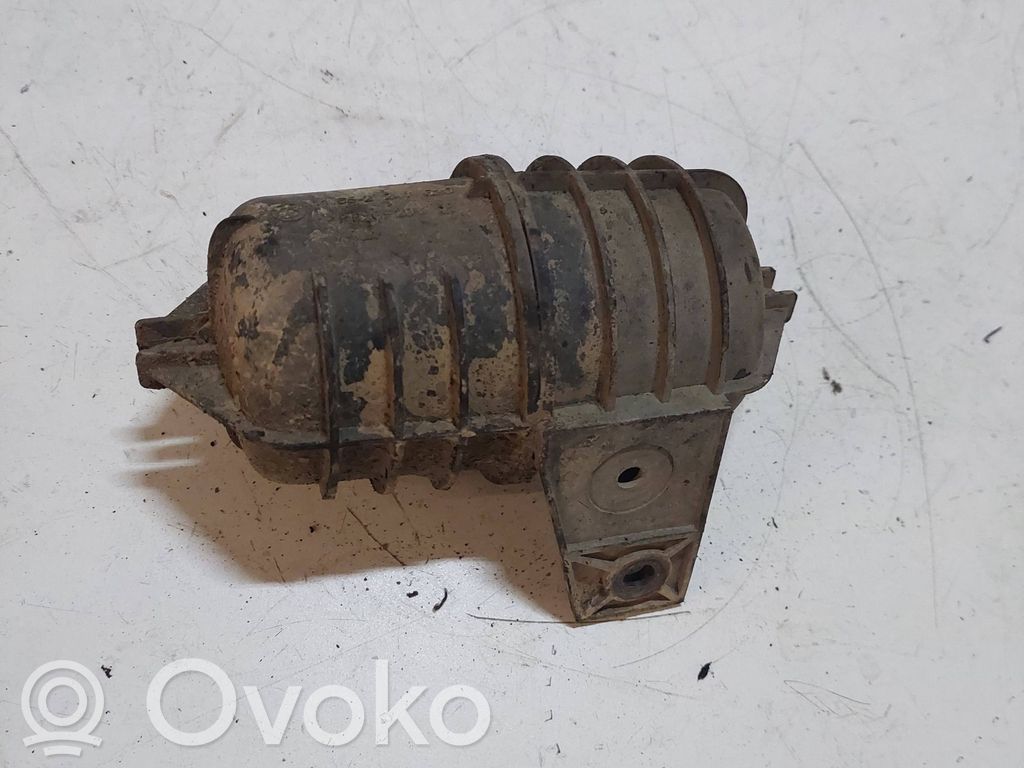 BMW 5 E39 Vakuumo oro talpa 