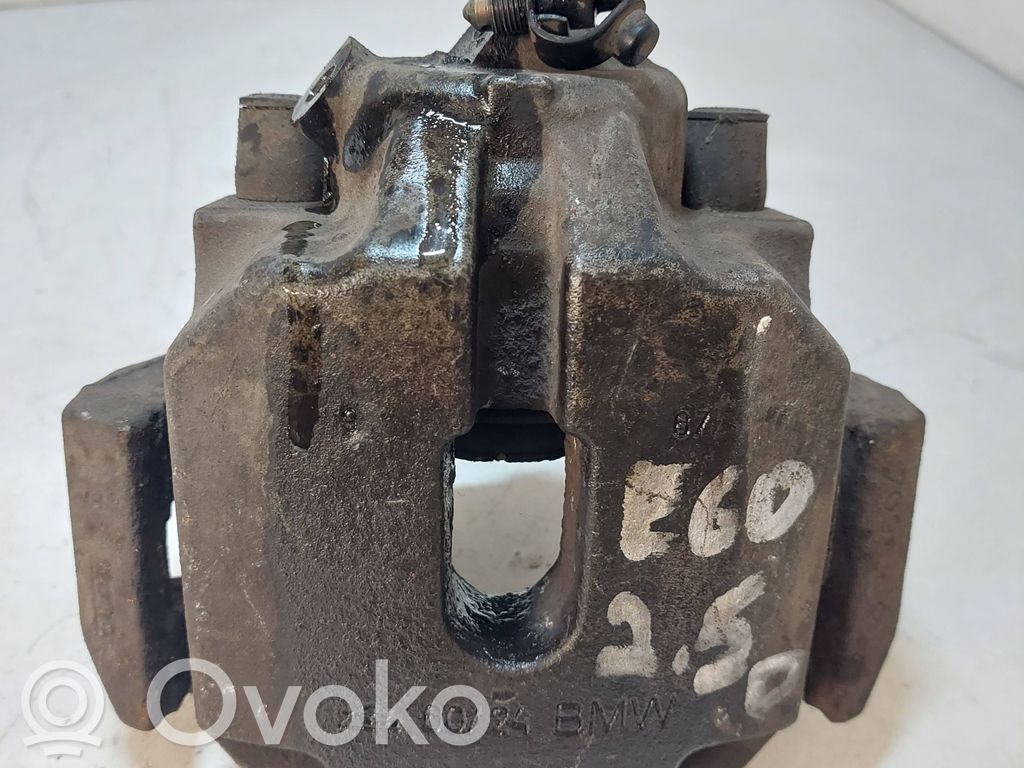 BMW 5 E60 E61 Передний суппорт 