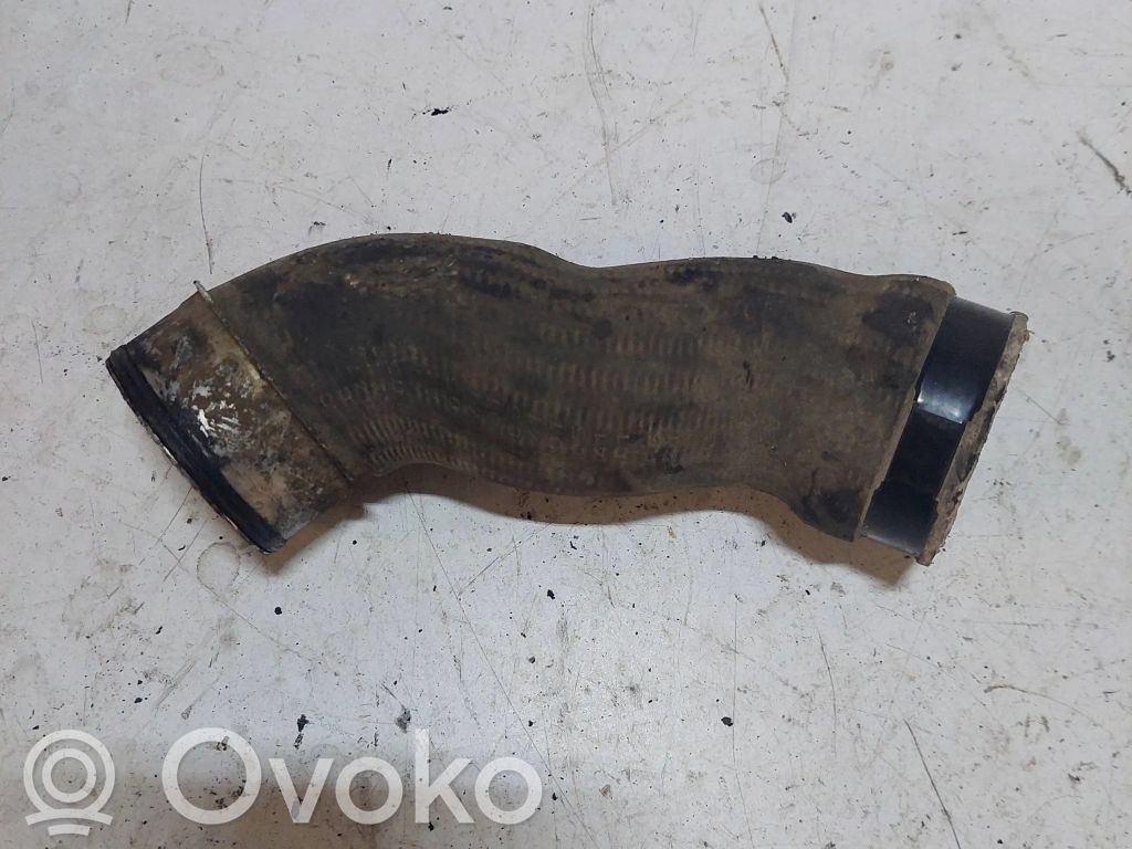 Välijäähdyttimen letku   7790132
