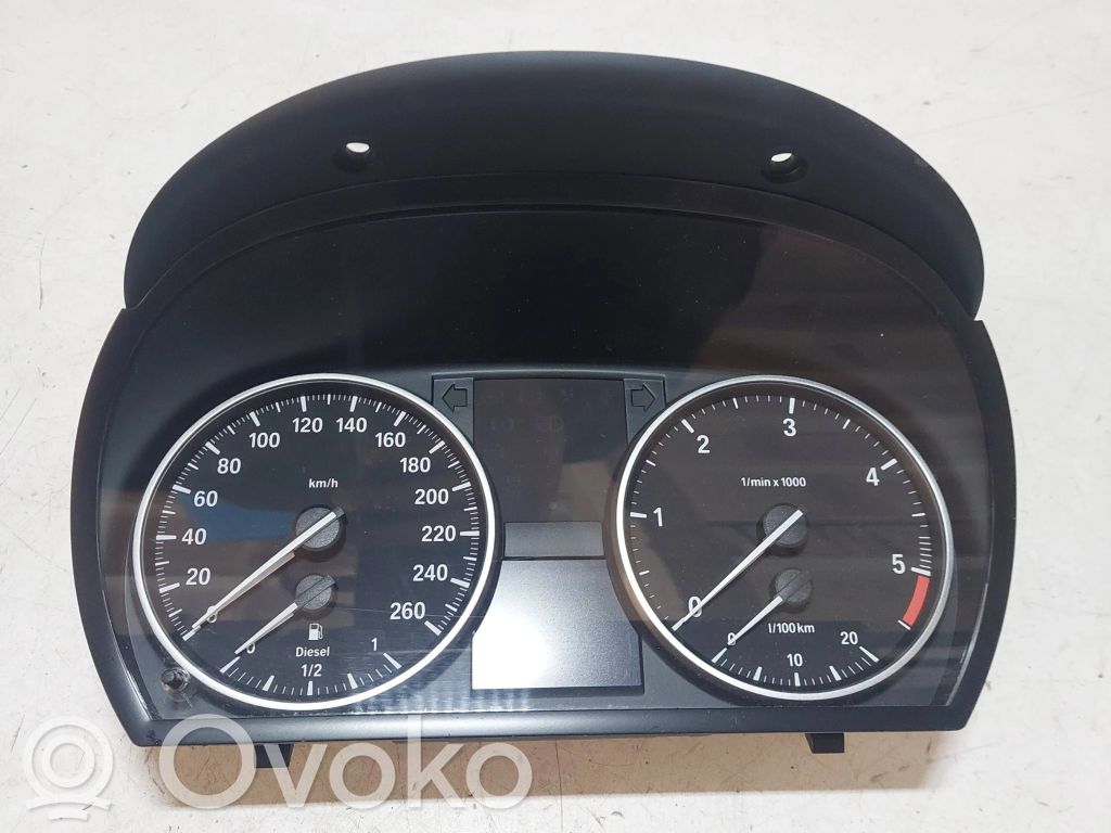 Speedometer (instrument cluster)   215462801