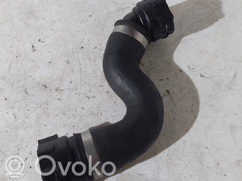 Engine coolant pipe/hose   1436077