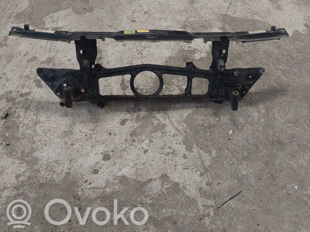 Radiator support slam panel bracket