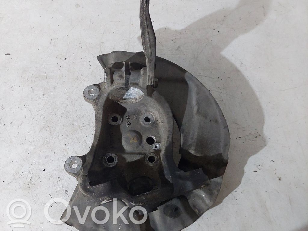 BMW 5 E60 E61 Priekšējā riteņa rumbas vārpstas šarnīrs (stupica, capfa) 