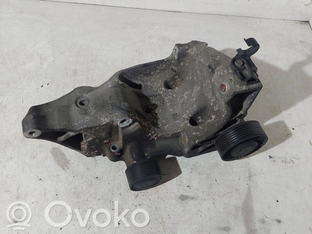 BMW 3 E90 E91 A/C compressor mount bracket 