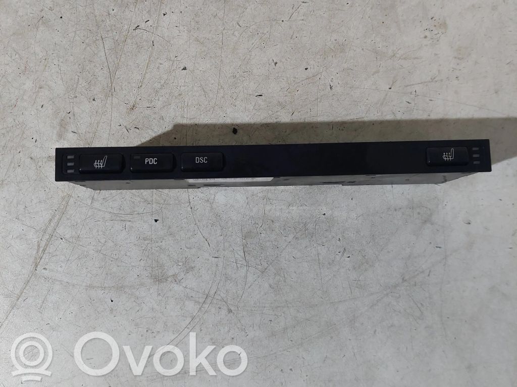 Seat heating switch   61318373776