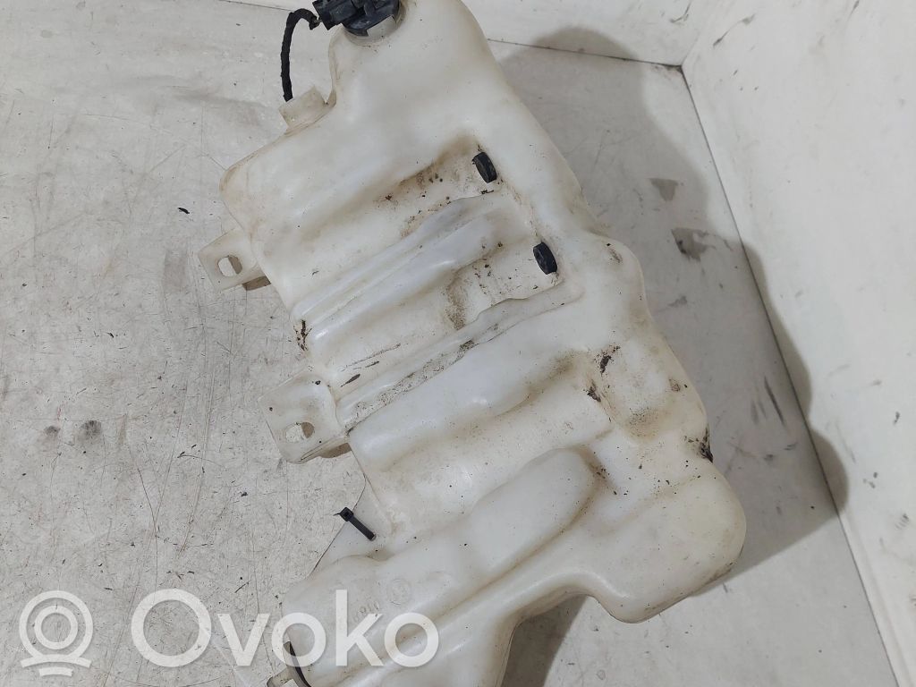 BMW 5 E39 Langų skysčio bakelis 