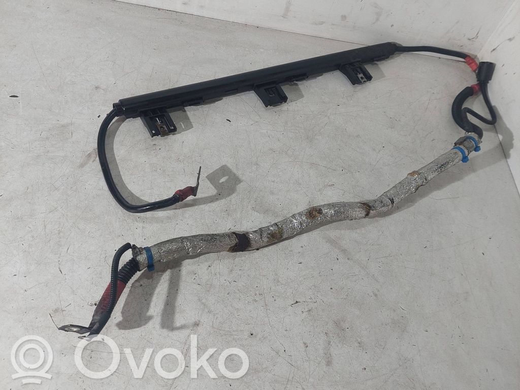 Positive cable (battery)