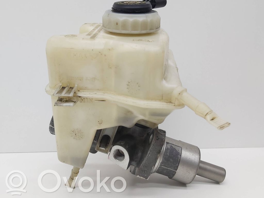 BMW X5 E53 Master brake cylinder 