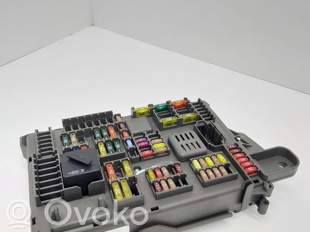 BMW X5 E70 Fuse box set 